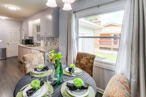 Charming Kingsport Home w/ Spacious Fenced Yard!