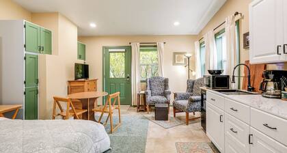 < 1/2 Mi to OSU: Studio in Corvallis Near Parks