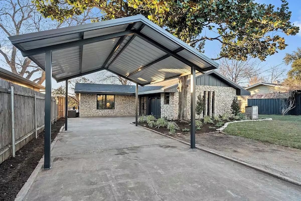 2 parking spaces in the driveway