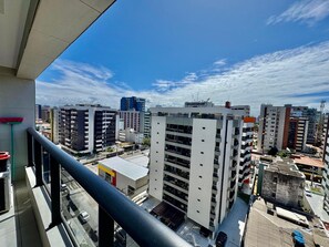 Property grounds - Loft with balcony 100 meters from the sea ED TIME 923 (Ponta Verde Maceió)