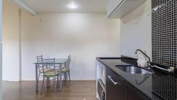 Eenvoudig appartement | Privékeuken