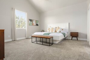 5 bedrooms, desk, iron/ironing board, WiFi