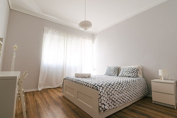 2 bedrooms