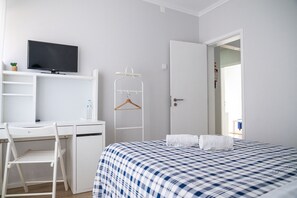 2 bedrooms