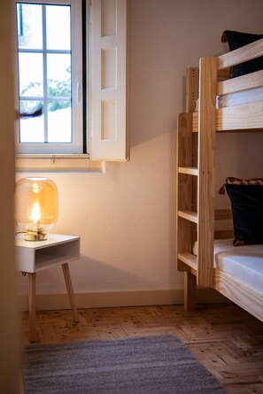 2 bedrooms