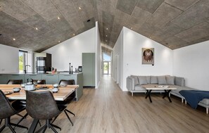 Interior - Stunning home in Sæby with sauna (Sæby)