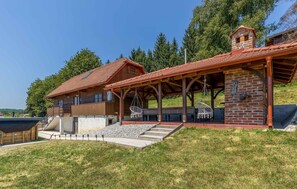 Exterior - Gorgeous home in Jaskovo (Jaskovo)