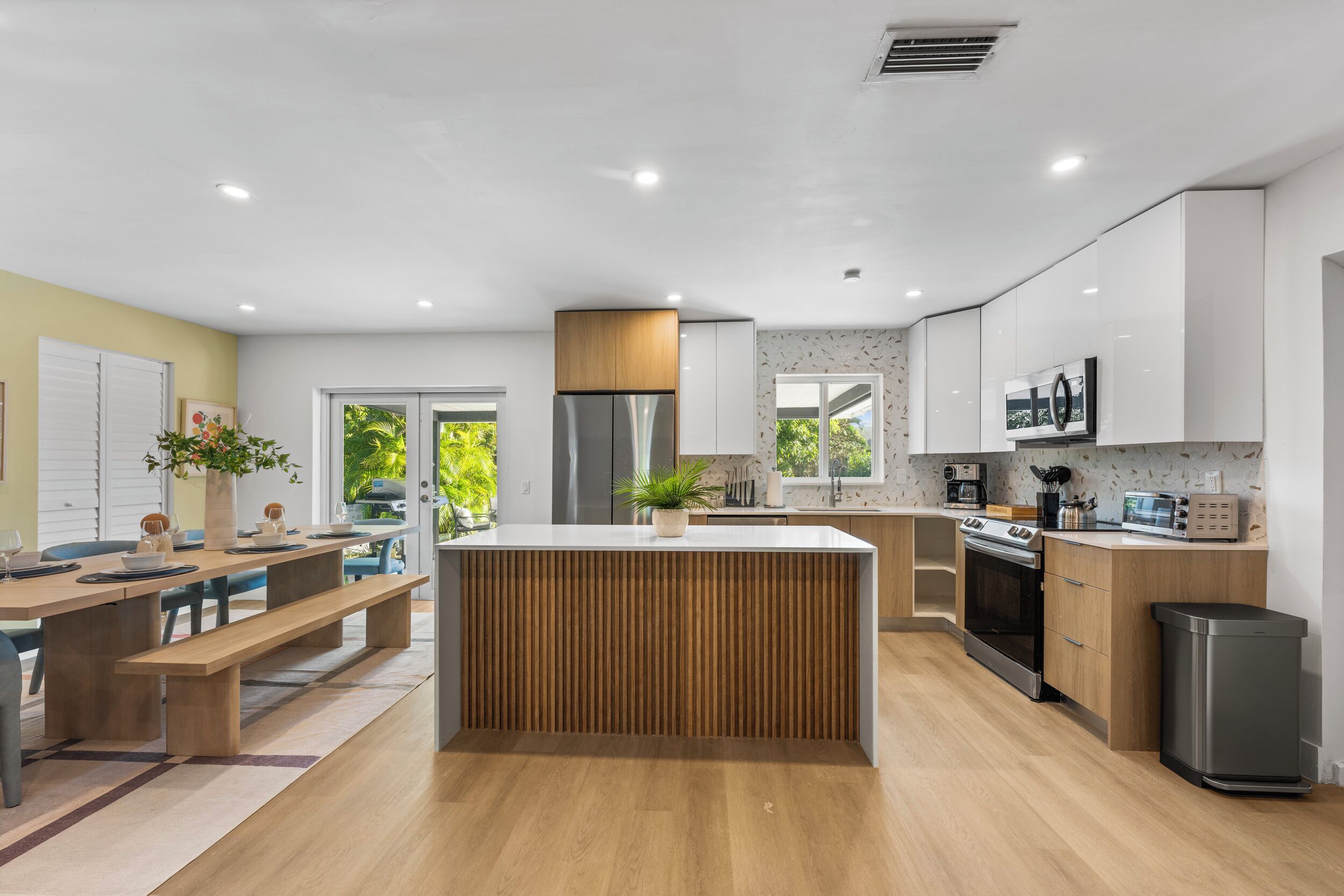 Microwave, oven, stovetop, dishwasher