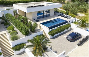 Exterior - Awesome home in Tkon with private swimming pool, can be inside or outside (Tkon)