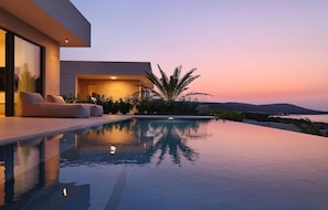 Beheizter Pool