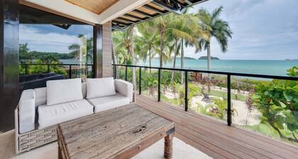 The Sanctuary - Luxury Beachfront 5-Bedroom Villa with 2 Swimming Pools