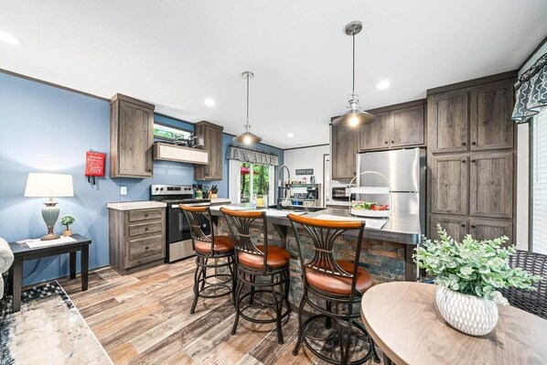 Fridge, microwave, oven, stovetop