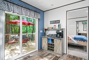 2 室のベッドルーム、アイロン / アイロン台、WiFi (無料)、ベッドシーツ