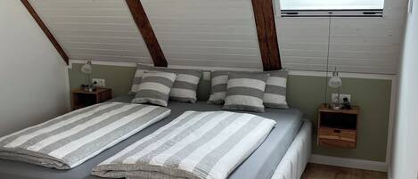 2 bedrooms, free WiFi, bed sheets