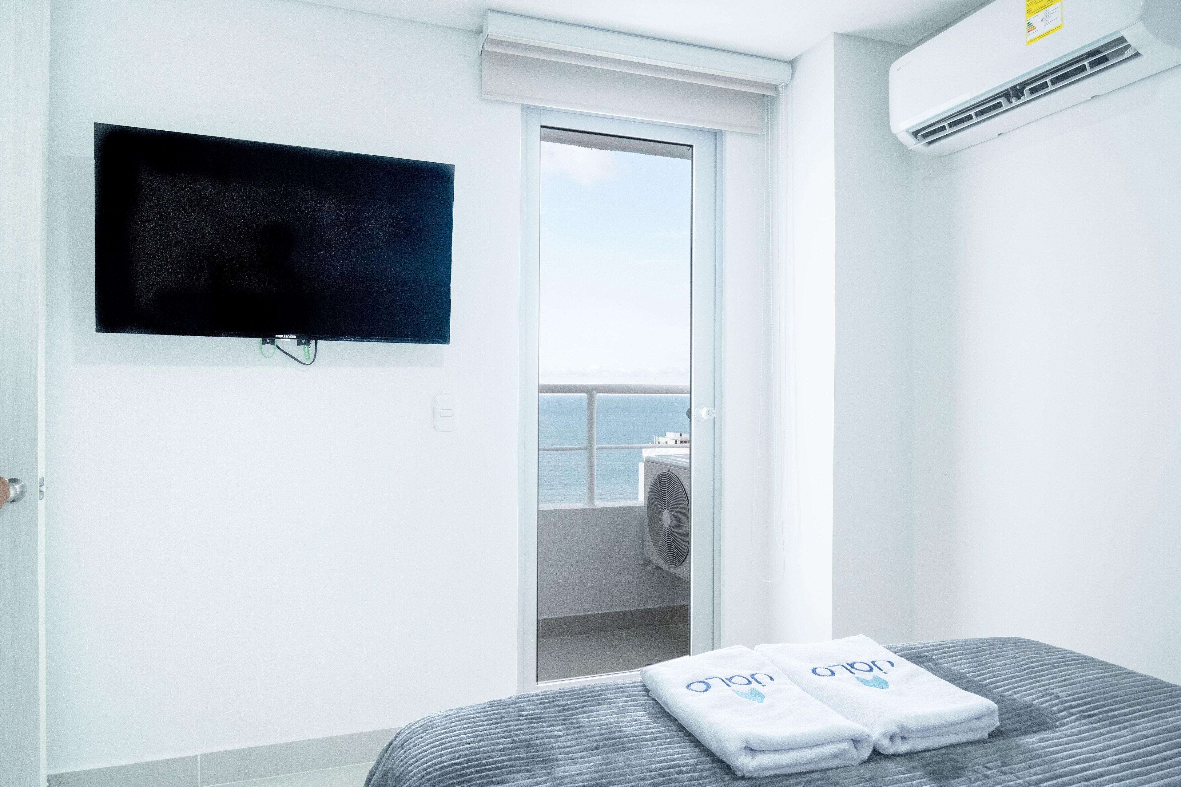 Huoneisto, merinäköala (Piso 18) | Egyptinpuuvillaiset lakanat, ylelliset vuodevaatteet, untuvapeitot