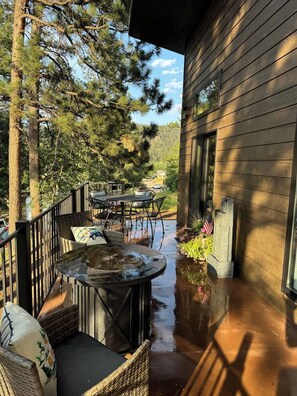 تناول الطعام بالخارج