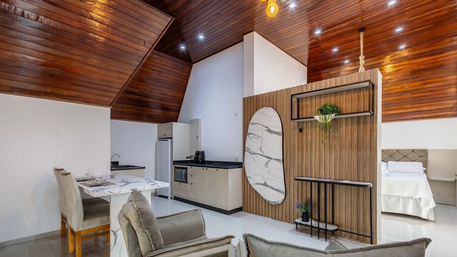 Cozy Studio in Itapema, SC Rgob701