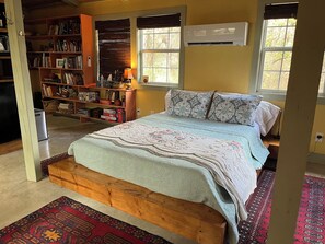 WiFi, bed sheets