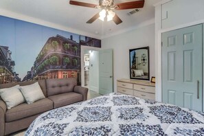 2 slaapkamers, een bureau, een strijkplank/strijkijzer, gratis wifi