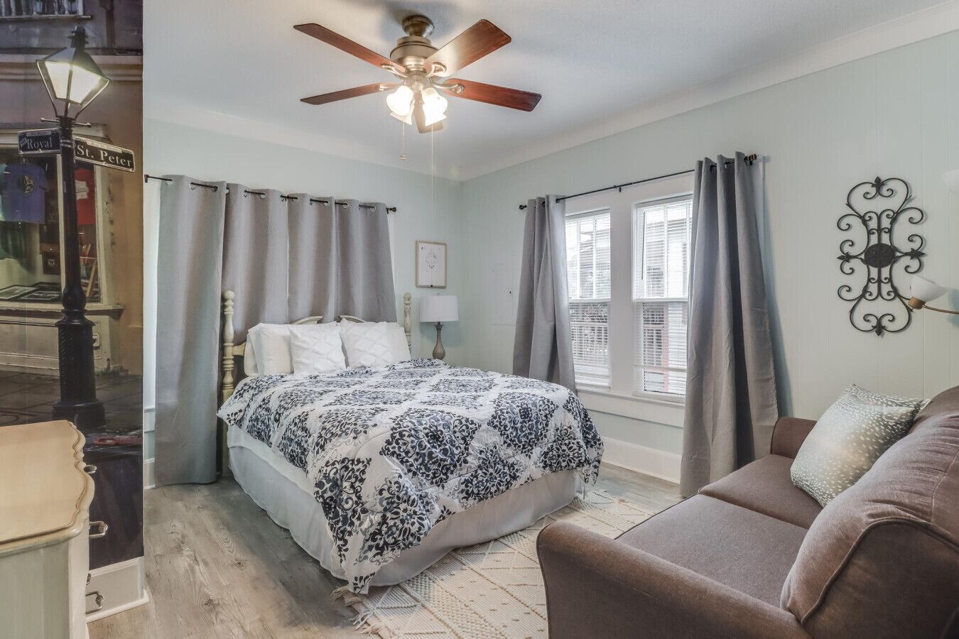 2 bedrooms, desk, iron/ironing board, free WiFi