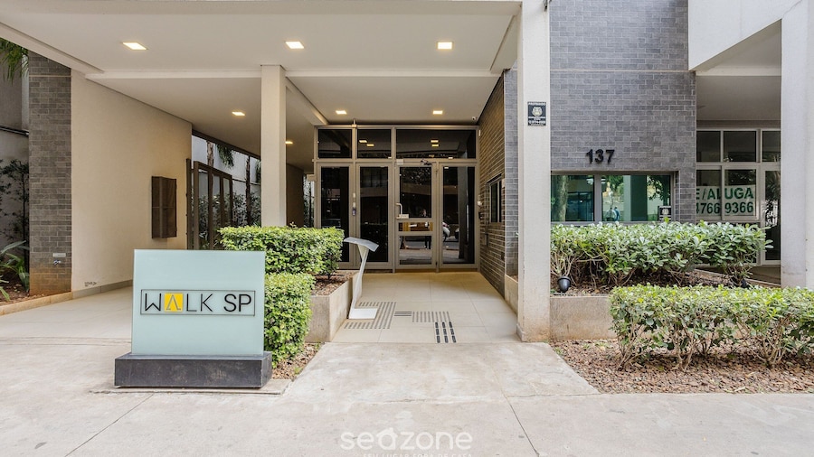 Apt w/ Gourmet Balcony 190m From the Metro Wal0714