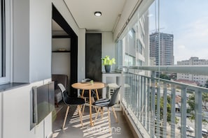 基础公寓 | 室外用餐