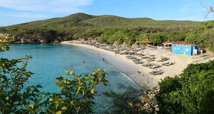 Your peaceful sea-side escape