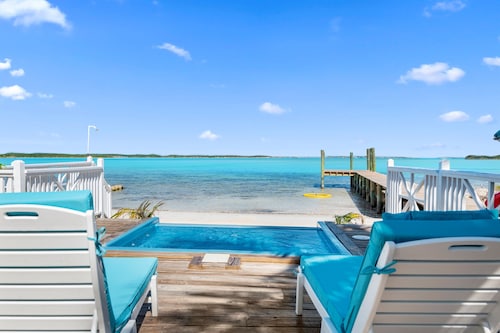 One Bedroom Beach Front Villa at The Calm Waters Villas