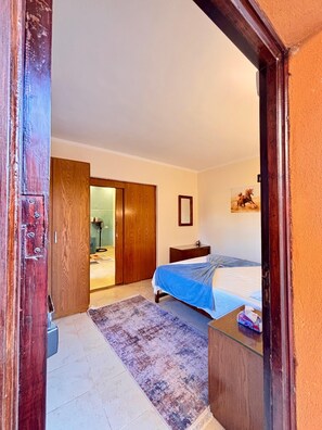 1 bedroom, free WiFi, bed sheets - Snorkeling Paradise 5-Star Resort Stella Makadi,Beach & Pool access, Wi-Fi (Red Sea Governorate)