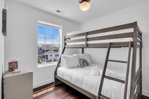 Iron/ironing board, free WiFi, bed sheets - Seaside 3BR w/ Central AC, Balcony &  Outdoor Shower (Seaside Heights)