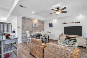 Smart TV, books - Seaside 3BR w/ Central AC, Balcony &  Outdoor Shower (Seaside Heights)