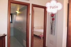 2 Schlafzimmer, Bügeleisen/Bügelbrett, Reisekinderbett, Bettwäsche