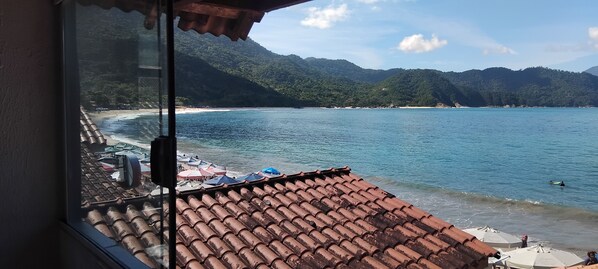 Family Room, Balcony, Sea View | Free WiFi