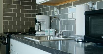 2BR Room at Alexander’s Landing. Walk to Indiana Beach + Pool Access