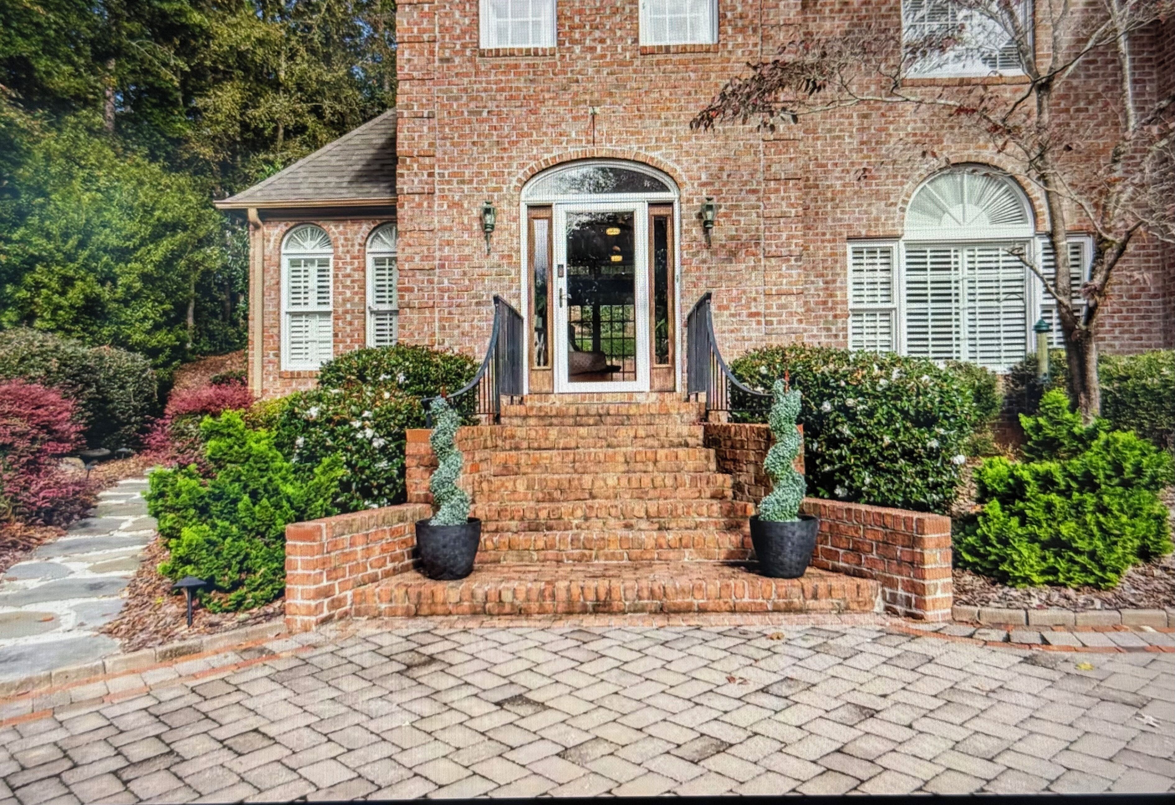 تفاصيل الفندق من الخارج