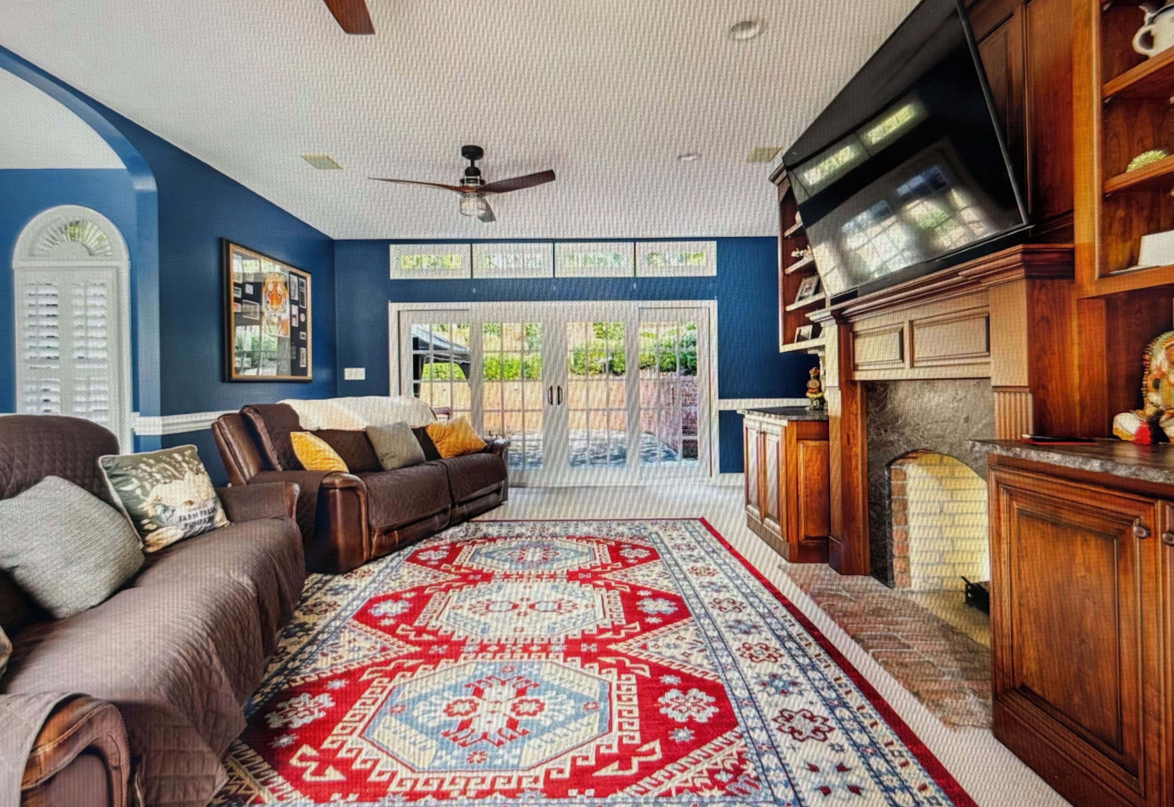 المنشأة من الداخل