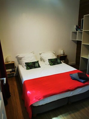 1 Schlafzimmer, Bügeleisen/Bügelbrett, kostenloses WLAN, Bettwäsche