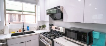 Stylish Private Room by Downtown LA