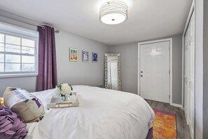 2 bedrooms, iron/ironing board, free WiFi, bed sheets