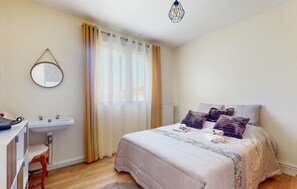 2 camere, ferro/asse da stiro, Wi-Fi gratuito