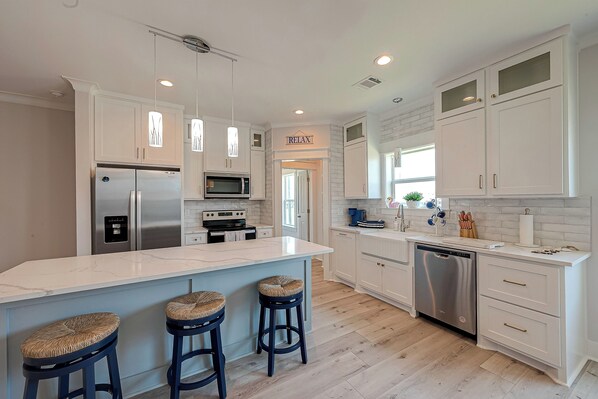 Microwave, oven, stovetop, dishwasher
