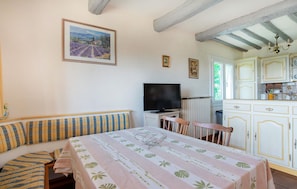 Dining - 2 bedroom awesome home in Grasse (Grasse)