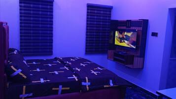 1 bedroom, iron/ironing board, WiFi