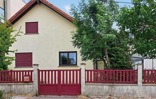 Nice home in Le Crotoy with WiFi