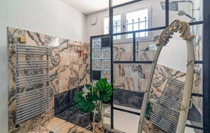 Dusche, Haartrockner