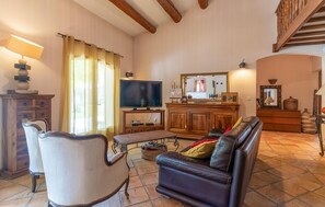 Fireplace, table tennis