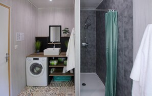 Douche, séchoir à cheveux