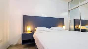 2 habitaciones, tabla de planchar con plancha y wifi gratis