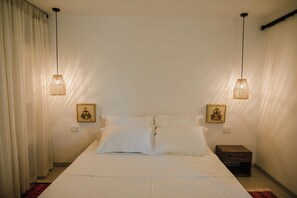 1 chambre, bureau, fer et planche à repasser, Wi-Fi gratuit