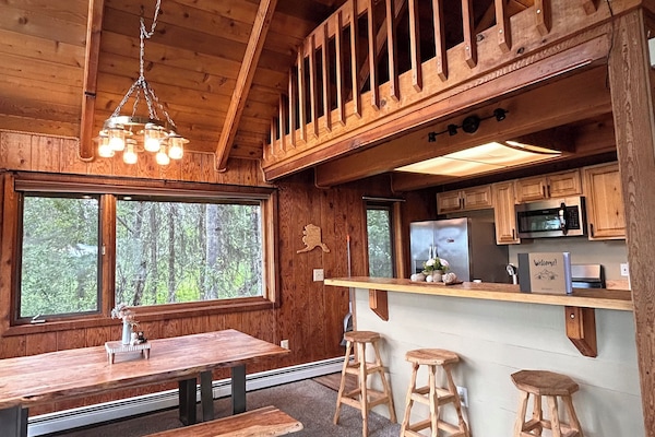 Microondas, horno, placa de cocina y lavavajillas